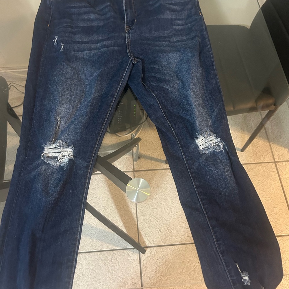 Womens Distressed Blue Jeans